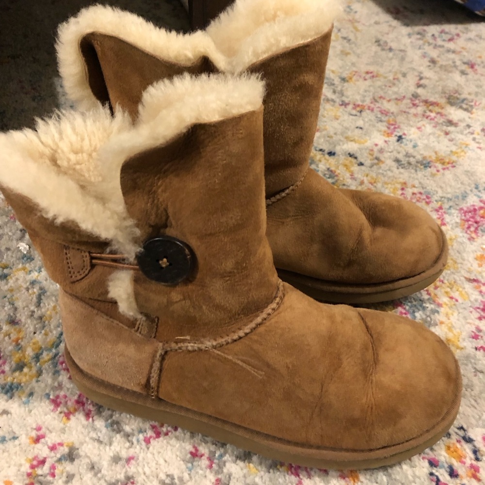 Ugg shirt Bailey chestnut size 7